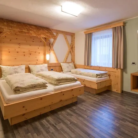 Alpin Apartments Colfosco Room photo